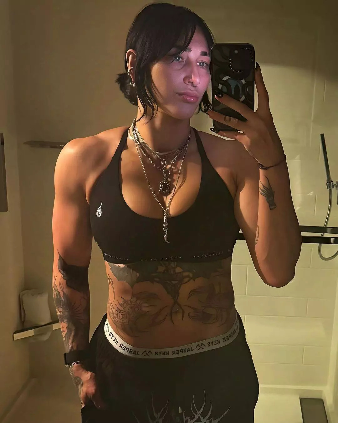 Demi Bennett 