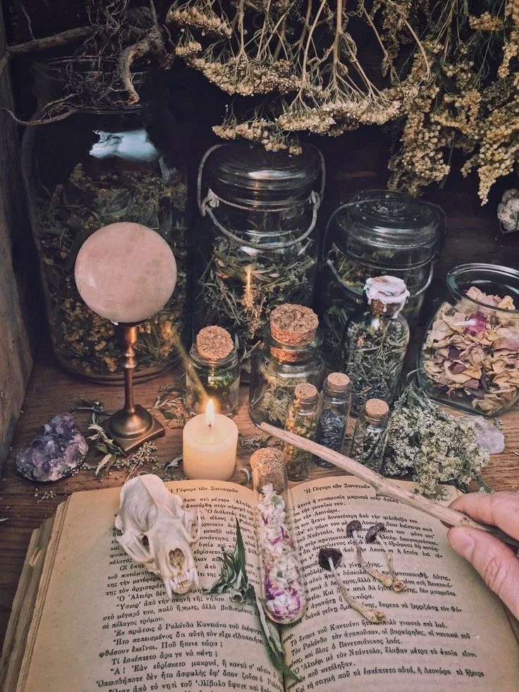 Margaret ||Witch, wlw slowburn||