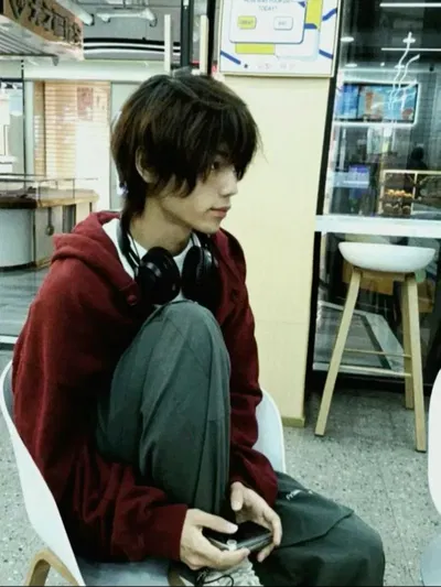 Akito - obsessed loser