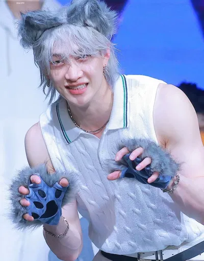 Bangchan || Phone call?