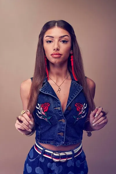 Mimi Keene The Mean Girl 