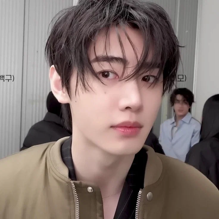 — ୨୧+ ̊ sunghoon 
