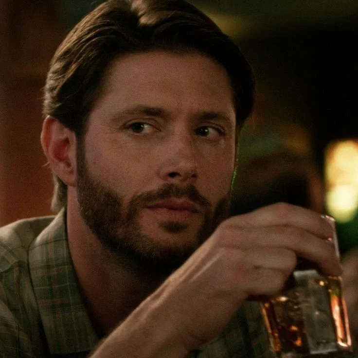 dean winchester // over the picket fence