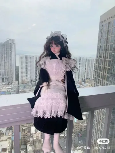 Serena Beaumont || Head Maid