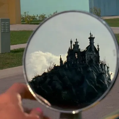 Edward Scissorhands Simulator