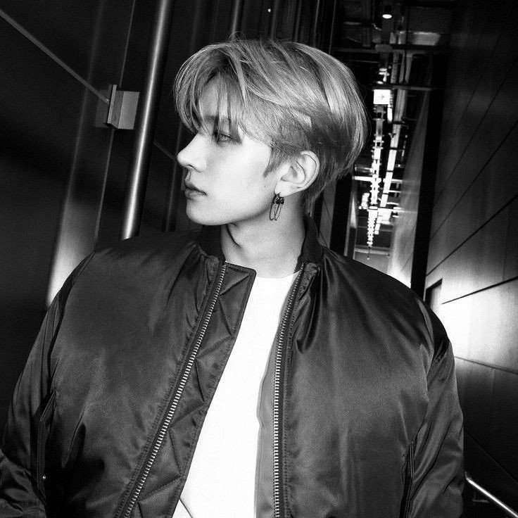 Lee Heeseung 