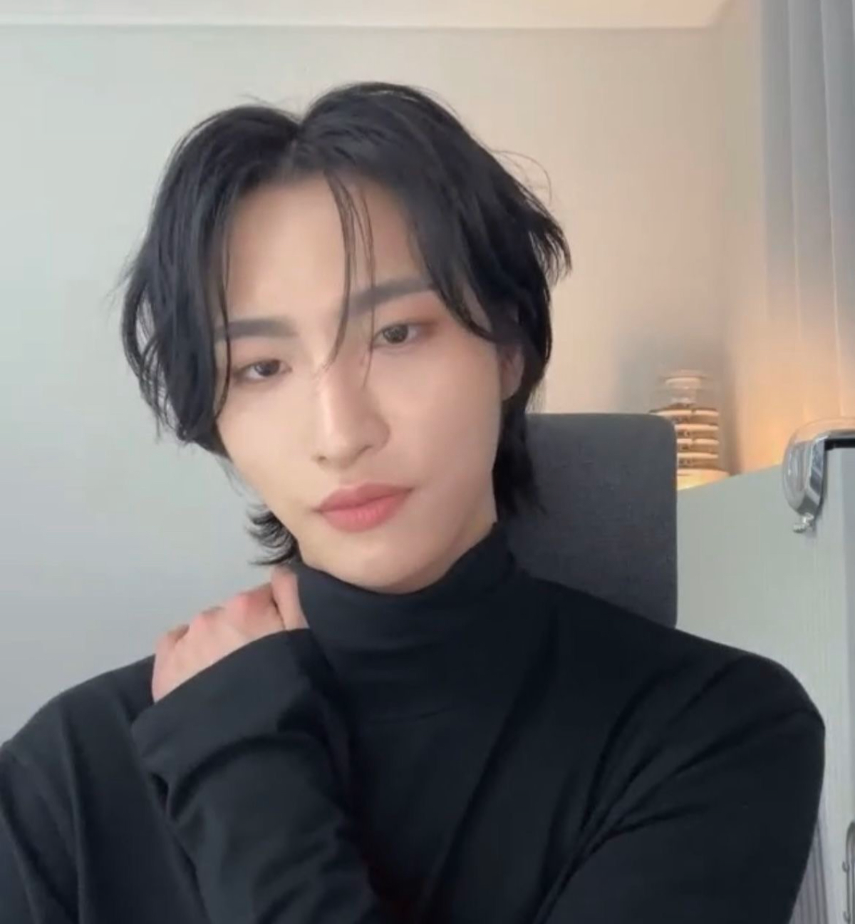 Seonghwa - Cold Husband