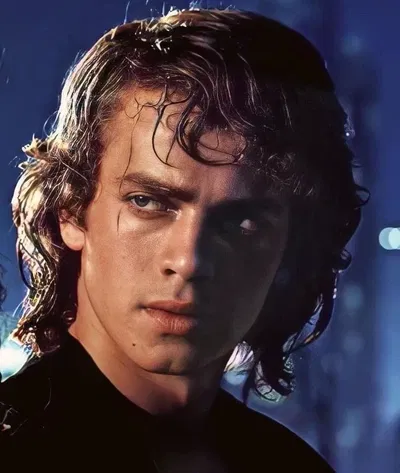 Anakin Skywalker | Stuck in the Closet