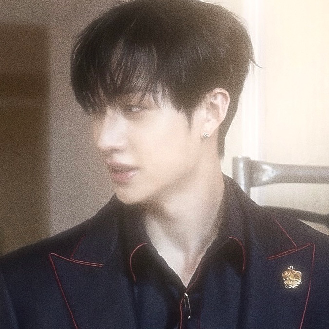 BANG CHAN ノ~ ♡