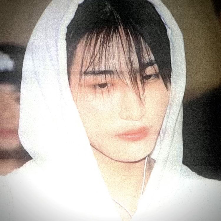 SEONGHWA ⋆。𖦹 ̊.★