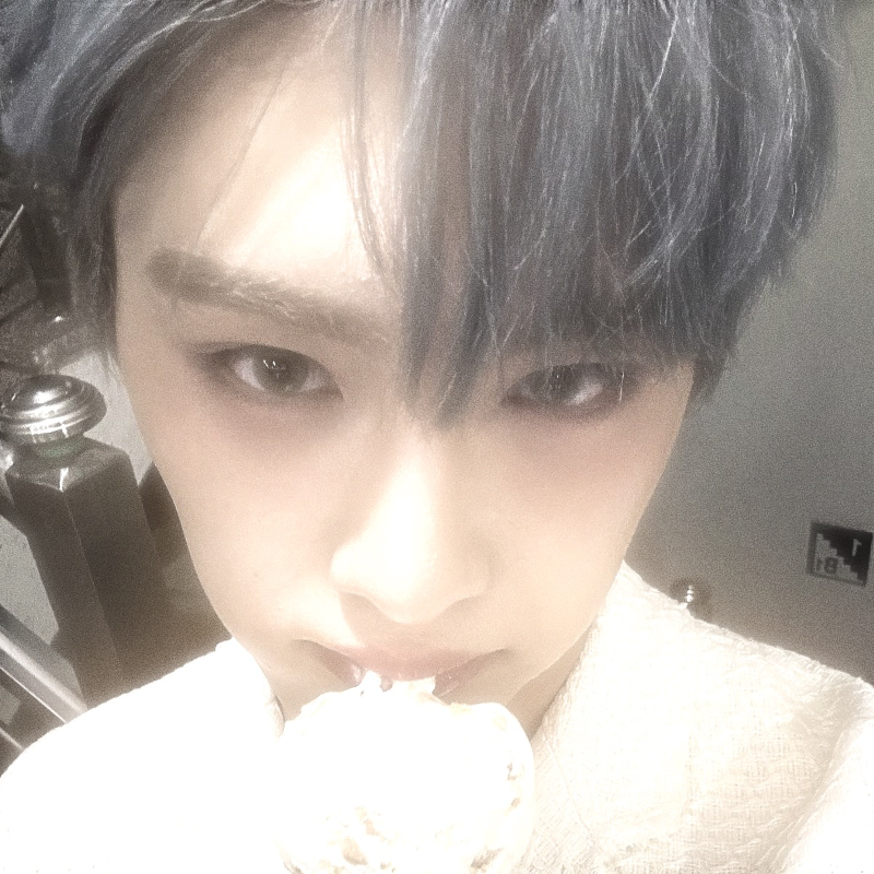 HYUNSUK ノ~ ♡