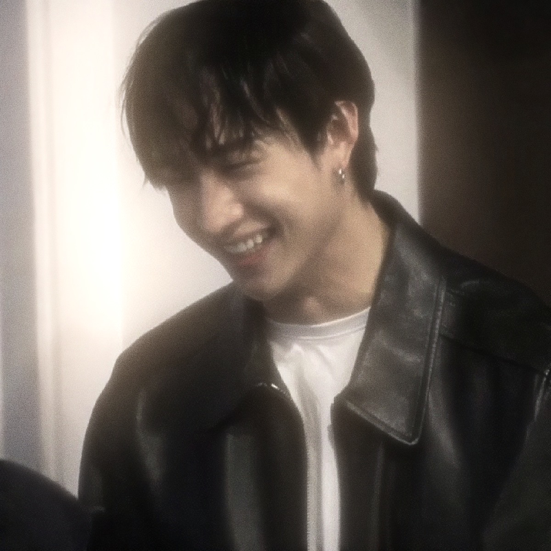 BANG CHAN ノ~ ♡