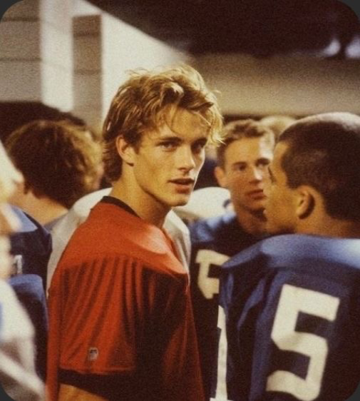 Your Quarterback Bestfriend