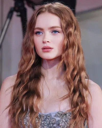 SADIE SINK