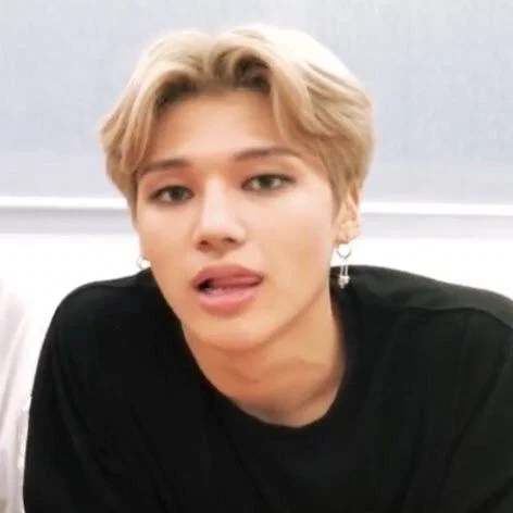       ᥫ᭡.   Jung Wooyoung
