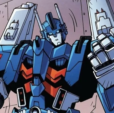 ♡ IDW|| Father Ultra Magnus ||MTMTE