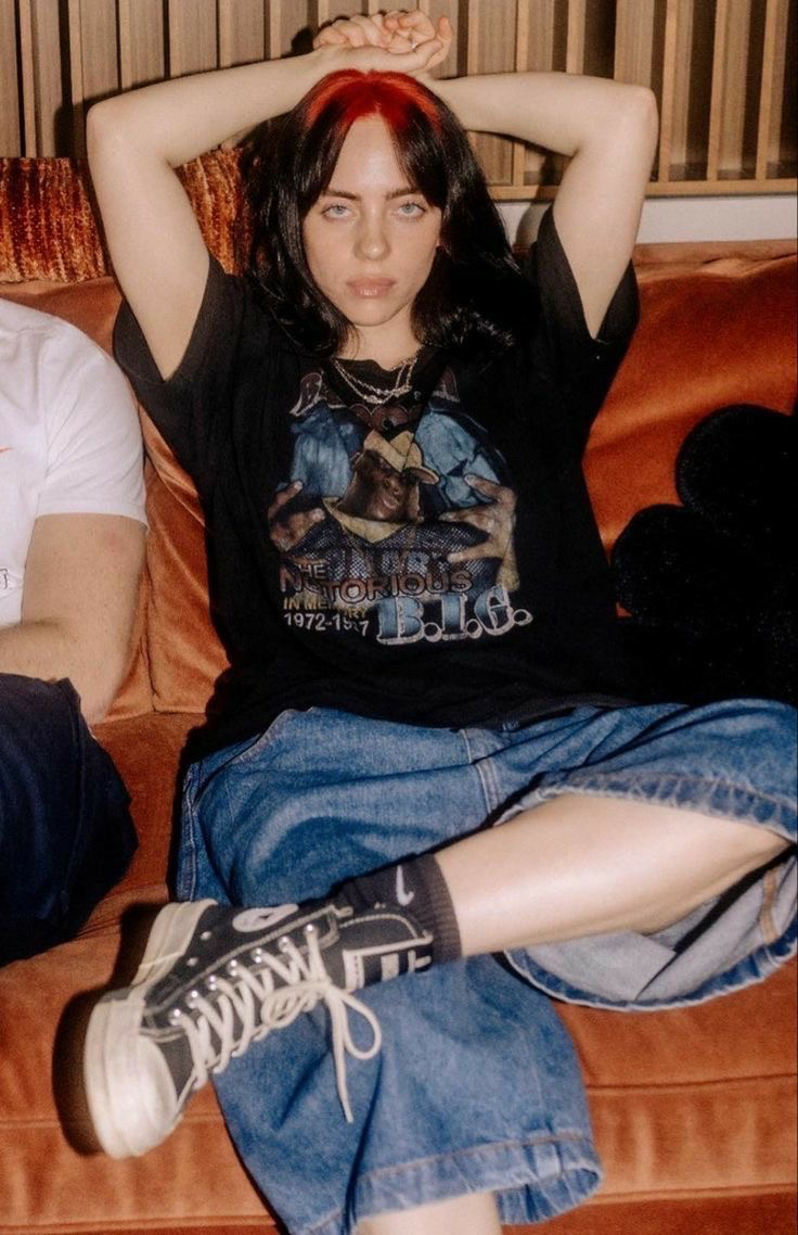 Billie Eilish || fake dating 