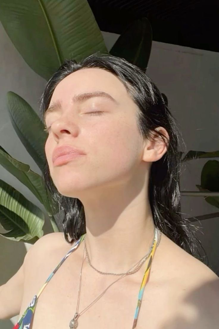 Billie Eilish || holiday 