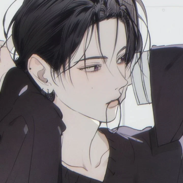 The Idol's Bodyguard.