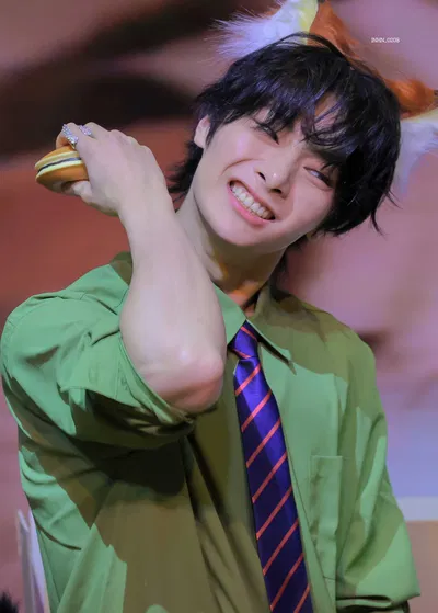 ✧🎀ೄྀ - Yang Jeongin (Fox Hybrid)