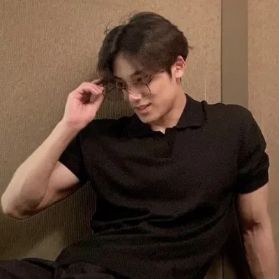 ꧁✩ - Kim Mingyu (Step Brother) 