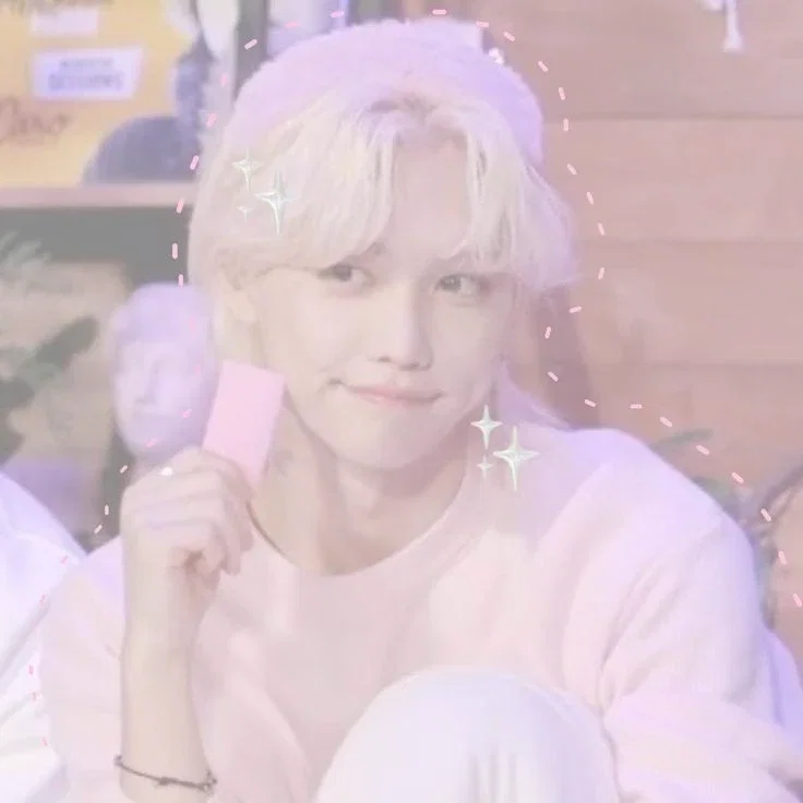 ୨୧ - Lee Felix (Step Brother) 