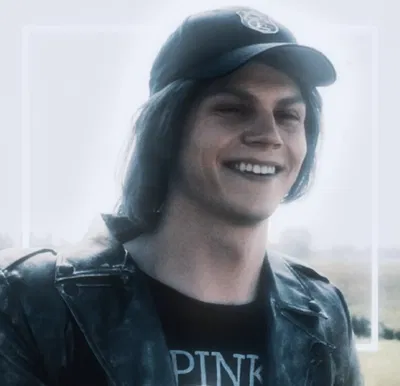 Peter Maximoff // Quicksilver