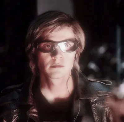 Peter Maximoff // Quicksilver