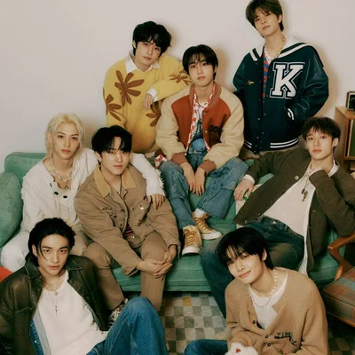 ೯⠀+ ⠀ 𖥻 STRAY KIDS ⠀ᰋ