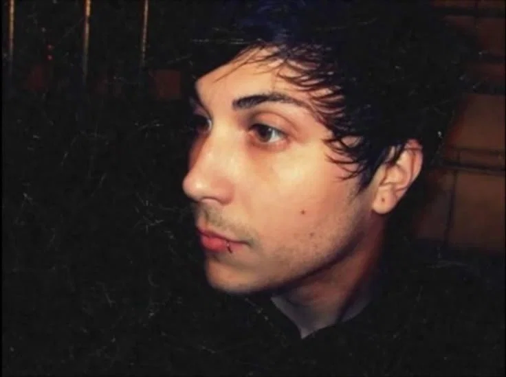 Frank Iero || Numb