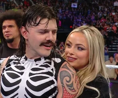 Liv Morgan & Dominik Mysterio