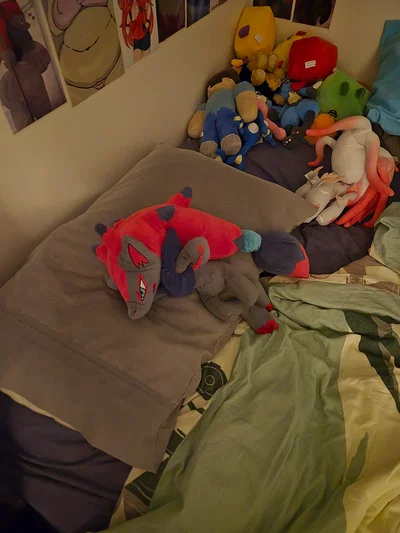 Zoroark plushie