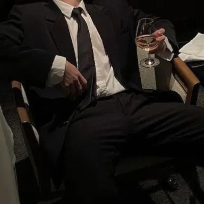 Carlos Alvarez