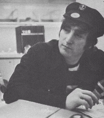 ࿐ ࿔*:・゚John Lennon 