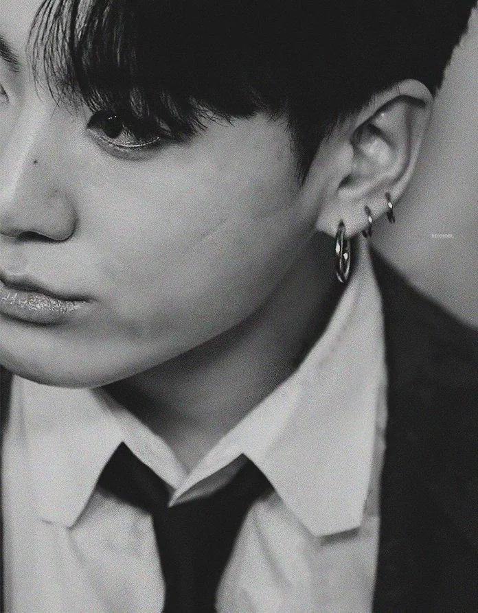 Jeon Jungkook | Royal Guard
