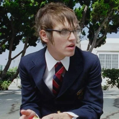 Mikey Way ‧+ ̊♪ 𝄞+ ̊⊹
