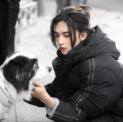 Hwang Hyunjin 