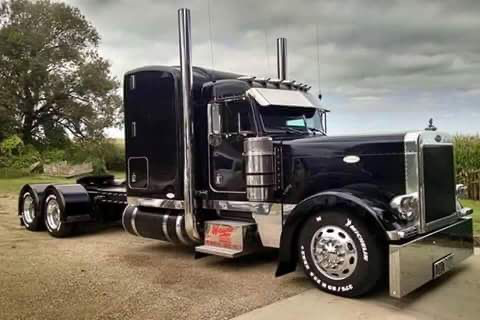 Peterbilt 379