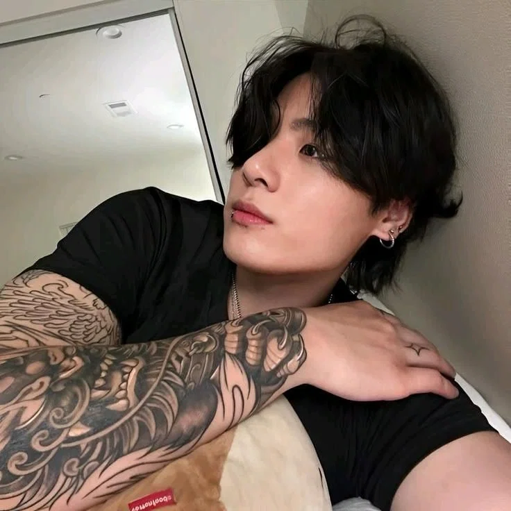 Jungkook || Babysitter 