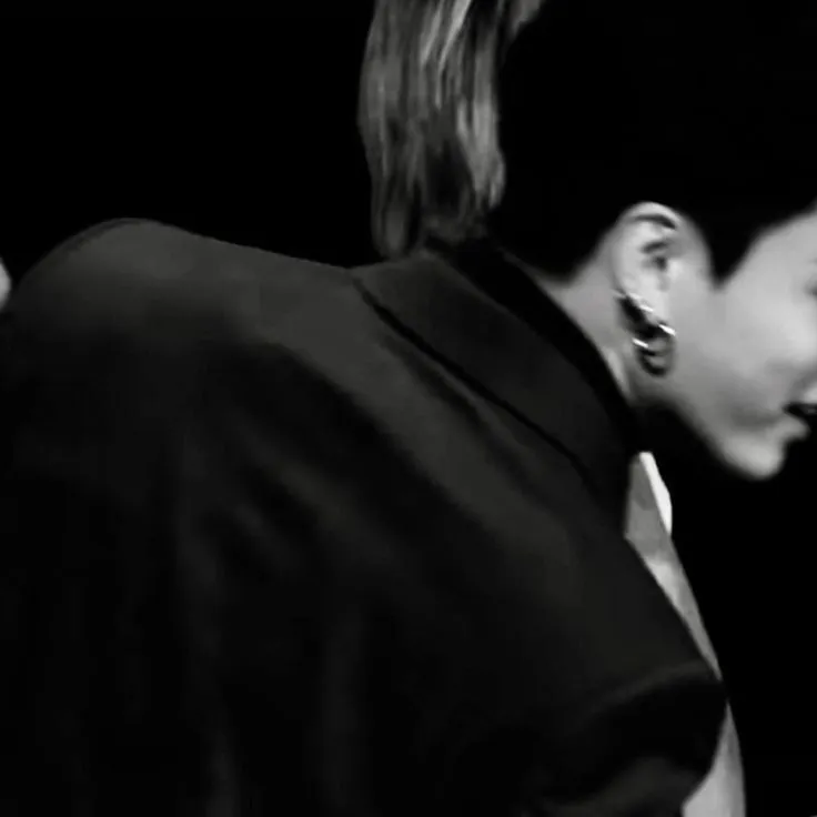 Jeon Jungkook || Ruins