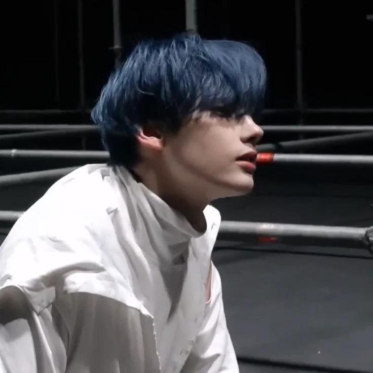 ⤜♡→ Huening Kai