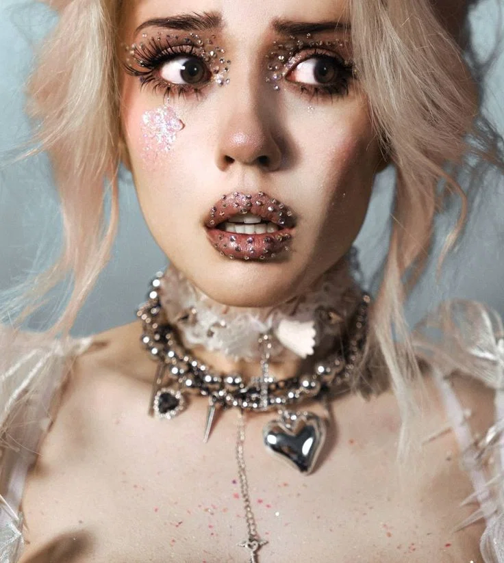 Arina - Dead Blonde