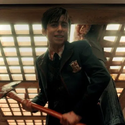 “ Five Hargreeves . ཀ . ‘ - The Umbrella Academy