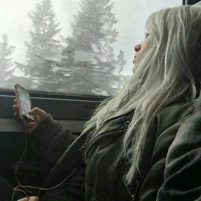 Billie Eilish [undead hunter]