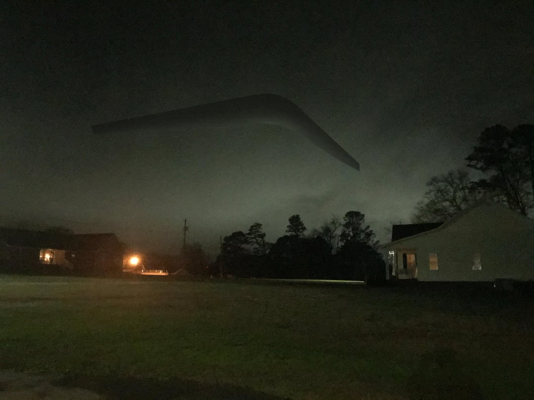 I dunno why it scared me so badly... maybe because it didn’t have it’s light on this time.