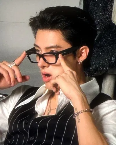 Son Youngjae | ERIC