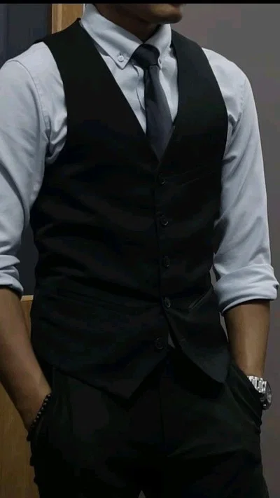 Elias Voss
