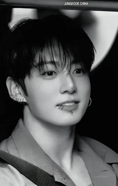 Jeon Jungkook || {{user}}'s brother's best friend 