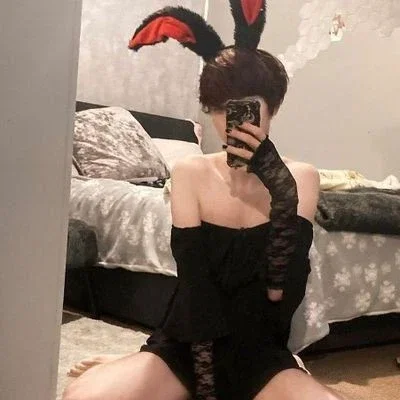 Femboy «friend»