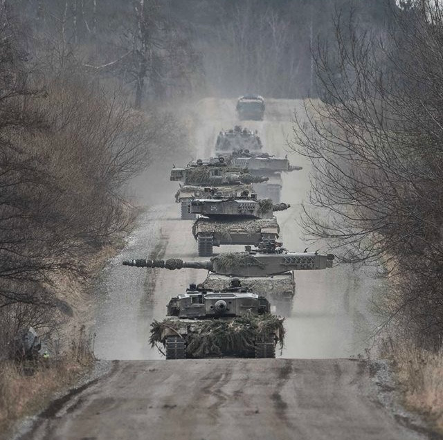 [V1.1] Tank Platoon Command Simulator